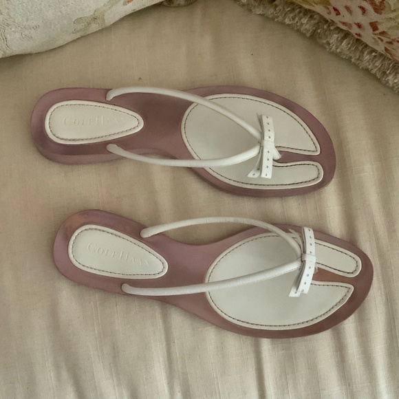 Versatile Feminine Wht/Rose Bikini Sandal ColeHaan - Picture 3 of 16